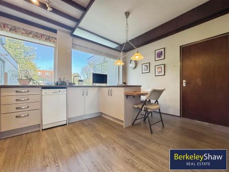 Kitchen diner (3)