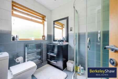 Bedroom 3 En-suite