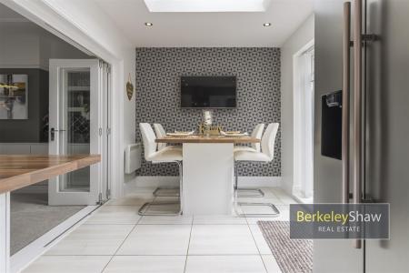 Kitchen diner (3)