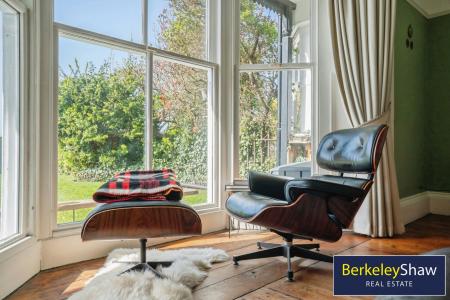 Front Lounge