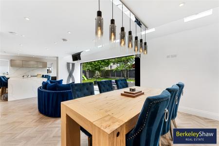 Kitchen/Living/Dining