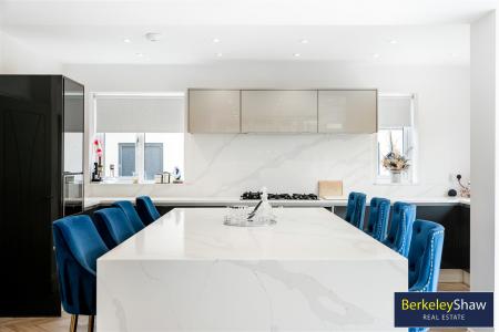 Kitchen/Living/Dining