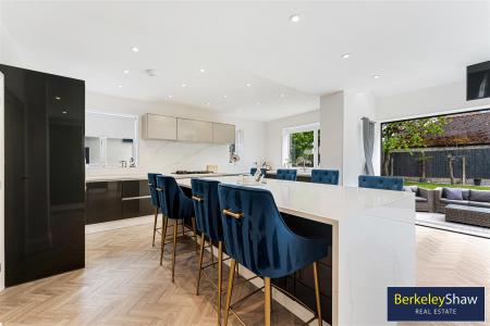 Kitchen/Living/Dining