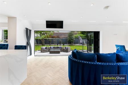 Kitchen/Living/Dining