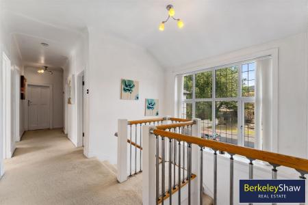 10 Warren Road-26.jpg