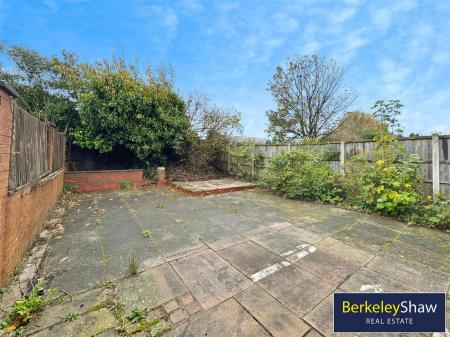 Rear garden (2)