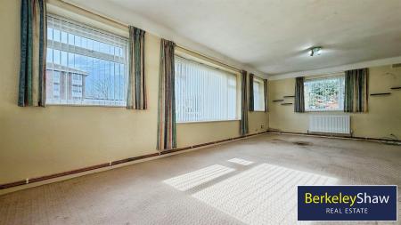 Living/dining room