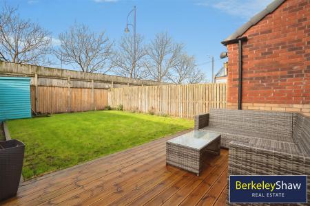 Rear garden (3)