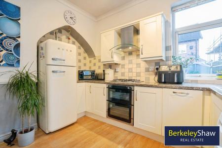 Kitchen (2)