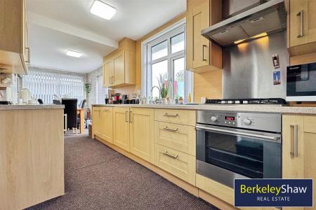Kitchen (2)