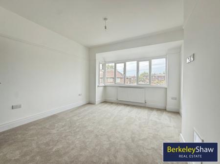Bedrooms 1 (master)