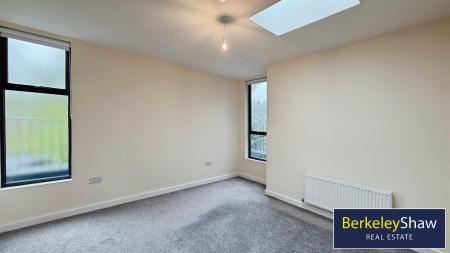 Master bedroom (2)