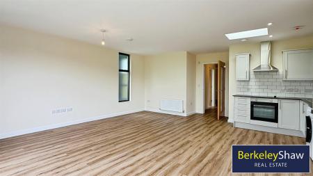 Kitchen diner/living area (4)