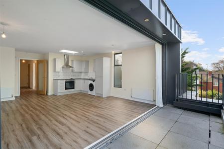 Private terrace (2)