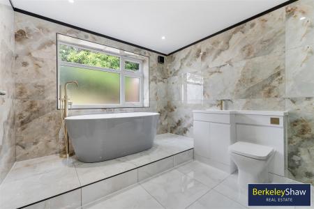 Ensuite Bathroom