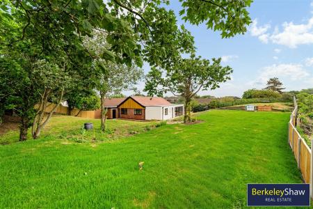 11 Briary Croft-51.jpg