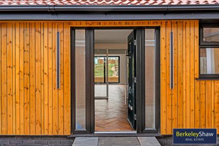 11 Briary Croft-5.jpg
