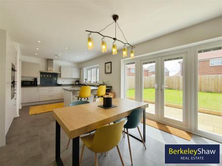 Kitchen/Living/Dining