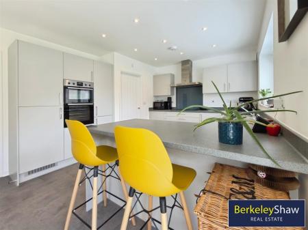 Kitchen/Living/Dining