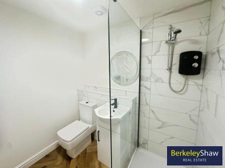 Main Shower Room