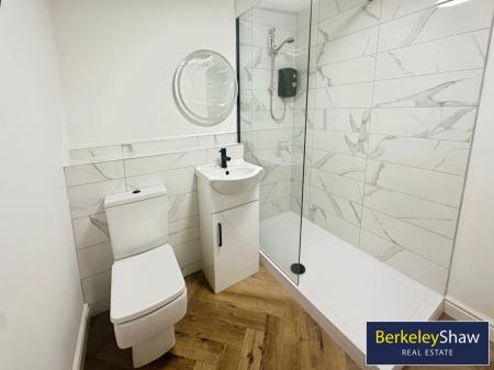 Main Shower Room