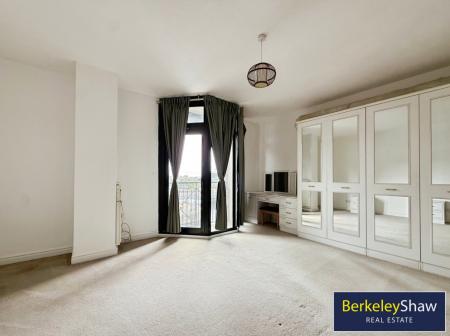 Bedroom 1 (Master)