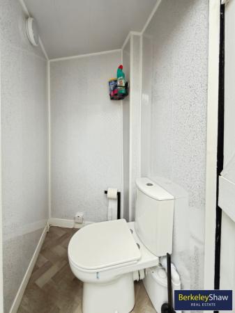 WC - Outside