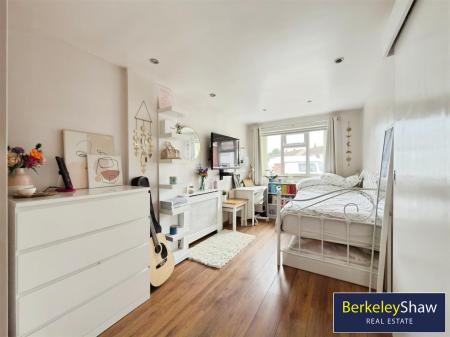 Bedroom 4 (Ground Floor)
