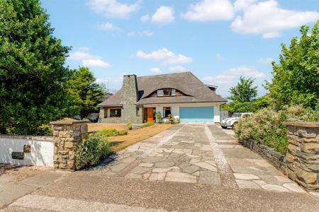 54 Hall Road East-2.jpg