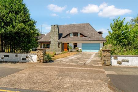 54 Hall Road East-12.jpg
