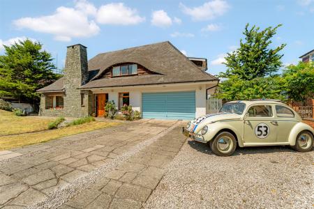 54 Hall Road East-7.jpg