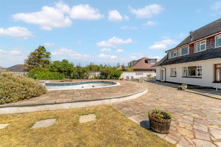 54 Hall Road East-15.jpg