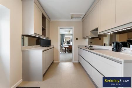 Kitchen (2)