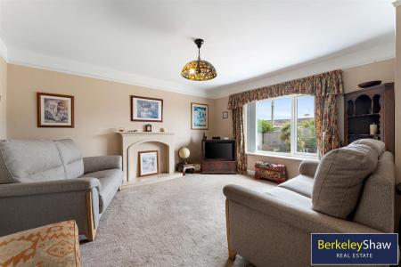 Bedroom 3/Lounge