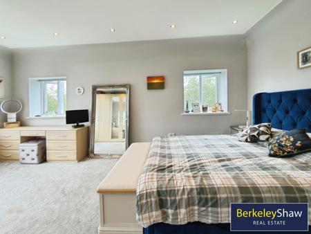 Bedroom 1 - Ensuite