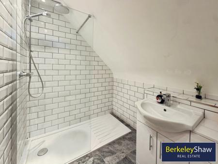Shower Room - 2nd Floor