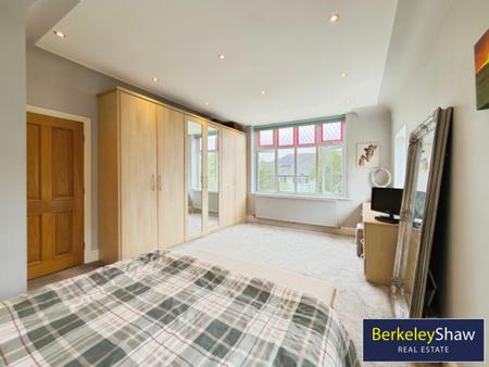 Bedroom 1 - Ensuite
