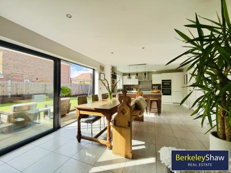 Kitchen/Living/Dining