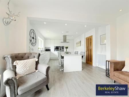 Kitchen/Breakfast/Family Room