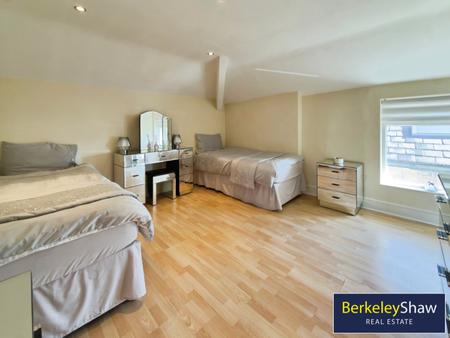 Bedroom 6 - 2nd Floor