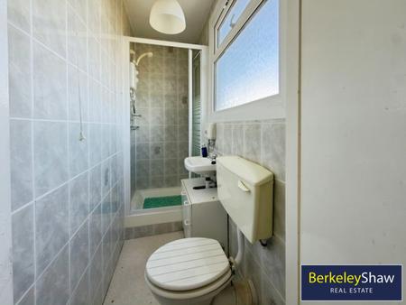 Ensuite - 2nd Floor