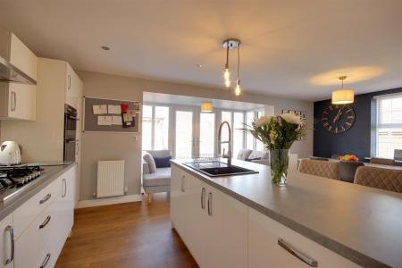 Living/Dining Kitchen