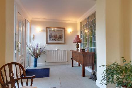 Entrance Hallway & Reception