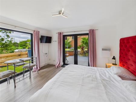 Ground Floor Bedroom Suite 2