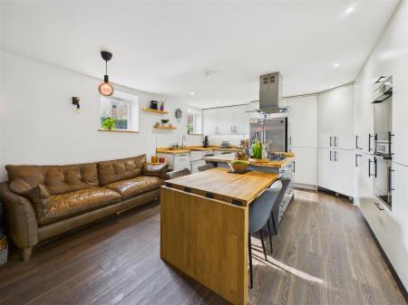 Dining Kitchen