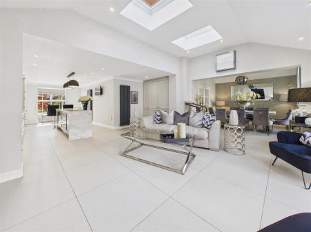 Open Plan Kitchen/Living Area