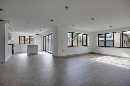 Living/Kitchen/Dining