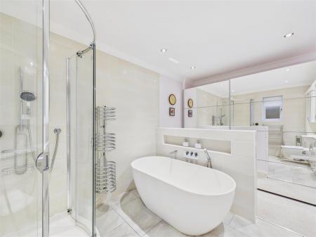 Dressing Room / En-Suite