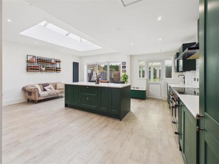 Kitchen / Living Area