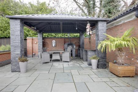 Covered Entertaining Area